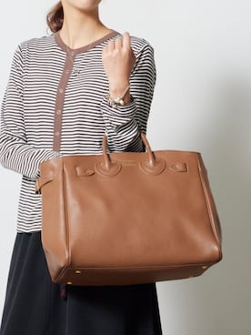 「YOUNG&OLSEN The DRYGOODS STORE（ヤングアンドオルセン）のYOUNG & OLSEN/ヤングアンドオルセン EMBOSSED LEATHER BELTED TOTE M カウレザー トートバッグ 秋 秋服 2026年秋冬（トートバッグ、ブラウン系）」を使った、NATSUKIさん（レディース・170cm）の秋コーディネート