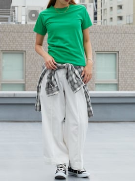 「CROSS & STITCH（クロスステッチ）のアイテム」を使った、NATSUKIさん（レディース・170cm）の夏コーディネート