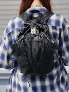 「COBMASTER（コブマスター）のCOBMASTER/コブマスター COB-CR HUMMING PACK VEST ベスト ランニング ハイキング メッシュ ナイロン 収納型 軽量 アウトドア キャンプ 2026秋冬（バックパック/リュック、ブラック系）」を使った、NATSUKIさん（レディース・170cm）の秋コーディネート
