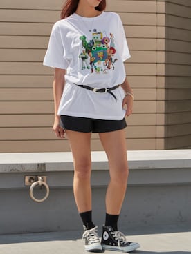 「Disney（ディズニー）のアイテム（Tシャツ/カットソー）」を使った、NATSUKIさん（レディース・170cm）の夏コーディネート