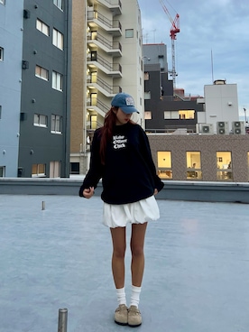 「アイテム（サンダル）」を使った、NATSUKIさん（レディース・170cm）の秋コーディネート