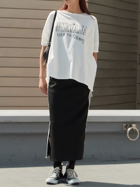 「GOOD ROCK SPEED（グッドロックスピード）のGOOD ROCK SPEED/グッドロックスピード Serve The Servants Dolman T-Shirt プリントTシャツ 半袖 クルーネック ドルマンスリーブ メンズ レディース 2026年 夏 夏服（Tシャツ/カットソー、ホワイト系）」を使った、NATSUKIさん（レディース・170cm）の夏コーディネート