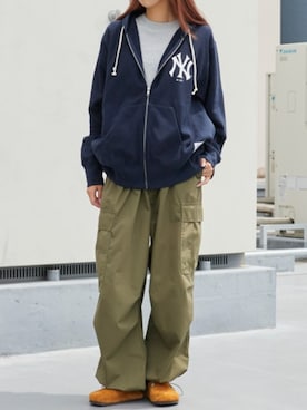 「MLB（メジャーリーグベースボール）のアイテム」を使った、NATSUKIさん（レディース・170cm）の夏コーディネート