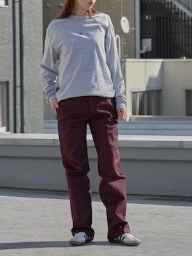 「GILDAN（ギルダン）の【ROOPTOKYO】GILDAN ６oz クルーネック 袖リブ ロングスリーブTee /ロンT 無地カットソー オーバーサイズ 2026年春夏（Tシャツ/カットソー、グレー系）」を使った、NATSUKIさん（レディース・170cm）の春コーディネート