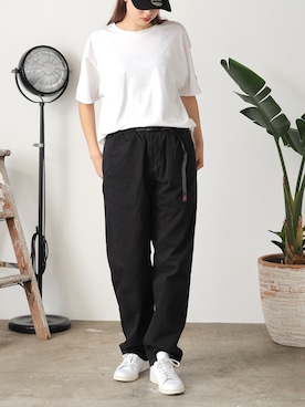 「adidas（アディダス）のadidas/アディダス STAN SMITH スタンスミス ローカット レザー スニーカー（スニーカー、ホワイト系）」を使った、NATSUKIさん（レディース・170cm）の夏コーディネート