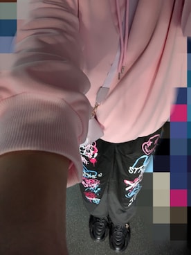 「アイテム（スウェットパンツ）」を使った、misakiさん（レディース・167cm・10代）の秋コーディネート