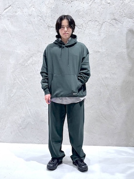「アイテム（スウェットパンツ、グリーン系）」を使った、tenma04さん（メンズ・168cm）の秋コーディネート