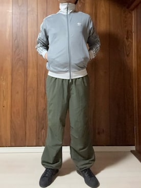 「アイテム（カーゴパンツ）」を使った、racchiさん（メンズ・176cm）の秋コーディネート