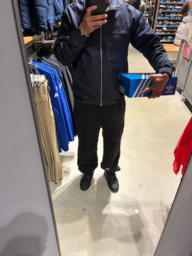 「adidas（アディダス）のアイテム（ジャケット/アウター）」を使った、racchiさん（メンズ・176cm）の冬コーディネート
