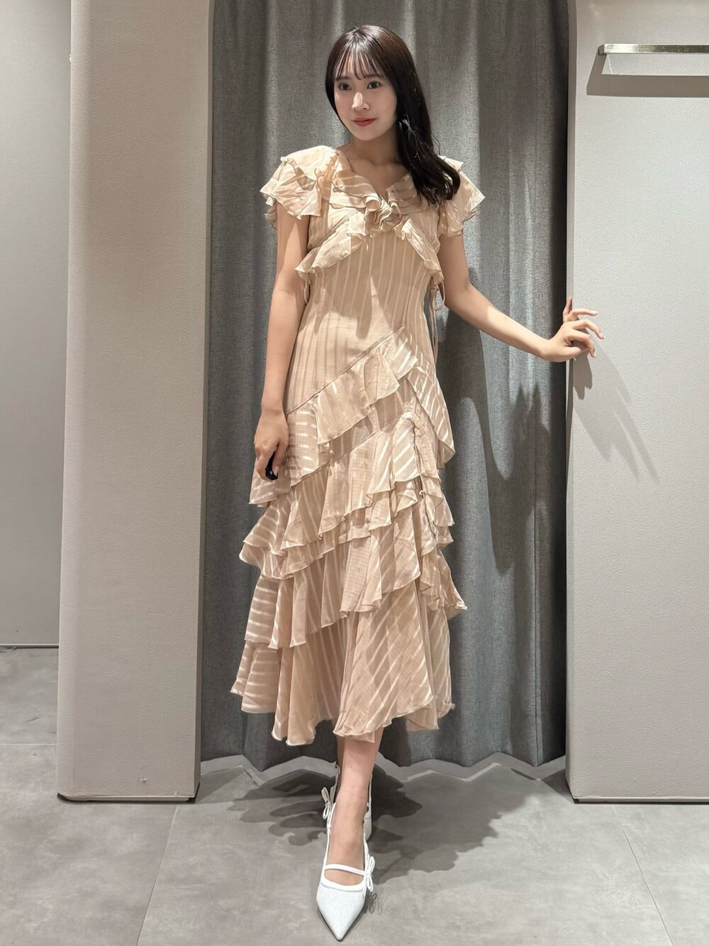 dazzlin バリエフルイドワンピース　オフホワイト ダズリン dazzlin バリエフルイドワンピース （オフホワイト