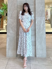 dazzlin ウエストカットアウトパイピングワンピース オフホワイト dazzlin ウエストカットアウトパイピングワンピース オフホワイト