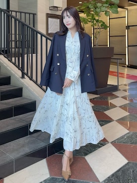 「アイテム（パンプス、イエロー系）」を使った、yunaさん（レディース・161cm）の秋コーディネート