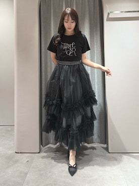 「dazzlin（ダズリン）の【UV】ラインストーングラフィックロゴTシャツ（Tシャツ/カットソー、ブラック系）」を使った、yunaさん（レディース・161cm）の春コーディネート