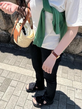 「LOEWE（ロエベ）のアイテム（かごバッグ）」を使った、omiさん（レディース・163cm）の春コーディネート