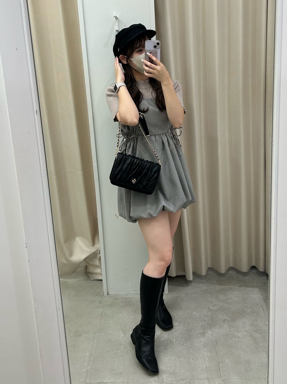 「ブラウン、秋カラー、着回しコーデ、大人可愛い、秋服準備はじめました、おしゃれさんと繋がりたい、オトナカワイイ、大人ガーリー、秋コーデ、デートコーデ、参戦服、ワンピース、キャスケット、ブーツ、ootd」｜「one after another NICE CLAUPのパールボタンカーデガン/サマーニットセット（アンサンブル、ベージュ系）」を使った、mizuki♡さん（レディース・157cm）の秋コーディネートの1枚目の写真