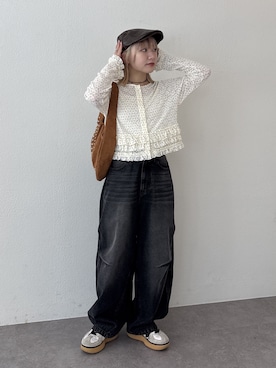 「w closet（ダブルクローゼット）のタックボリュームデニム（デニムパンツ、ブラック系）」を使った、yuuka   shinodaさん（レディース・153cm）の春コーディネート