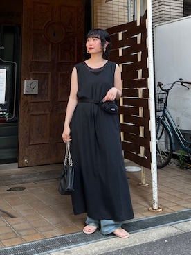 「un dix cors（アンディコール）のラッセルシアー切り替え2WAYタンク（キャミソール、ブラック系）」を使った、M a k oさん（レディース・155cm）の夏コーディネート