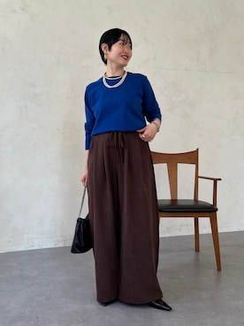 「un dix cors（アンディコール）のスーパーストレッチ後ろスリットプルオーバー（ニット/セーター、ブルー系）」を使った、M a k oさん（レディース・155cm）の秋コーディネート