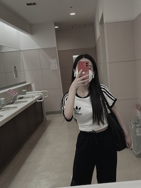 「韓国好きな人と繋がりたい」｜「アイテム（スウェットパンツ）」を使った、Monicaさん（レディース・148cm）の夏コーディネート
