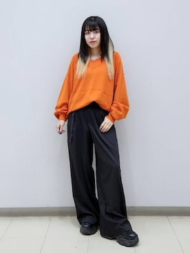 「アイテム（スラックス）」を使った、いっしぃさん（レディース・154cm）の秋コーディネート