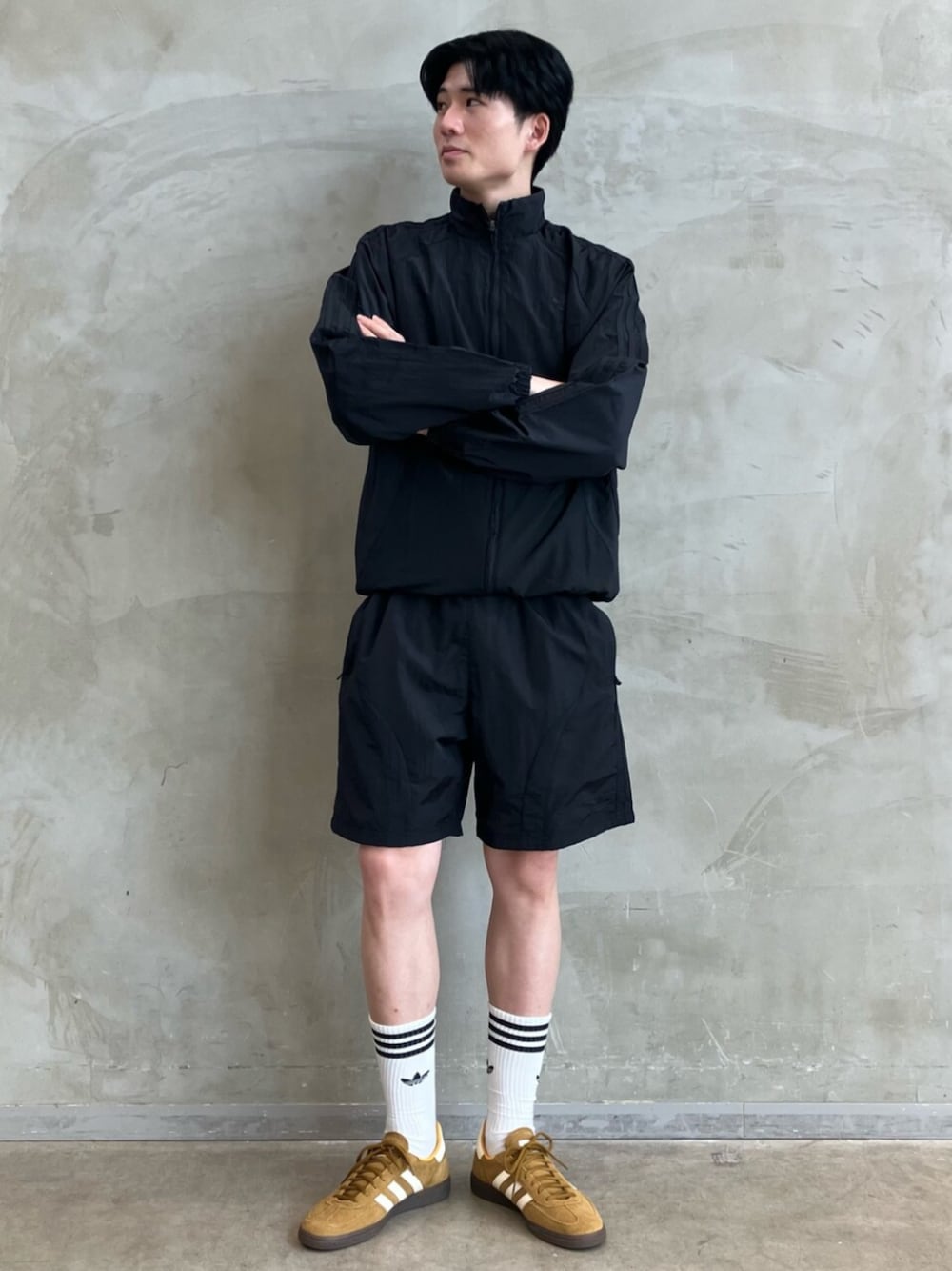 OKさんの「アディカラー 2000s ウーブントラックトップ（adidas）」を使ったコーディネートの1枚目の写真