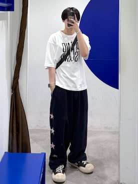 「WaiKei（ワイケイ）の★K-POPアイドル着用【UNISEX】Wai Kei／スタースウェットパンツ（スウェットパンツ、ブルー系）」を使った、863yさん（メンズ）の夏コーディネート