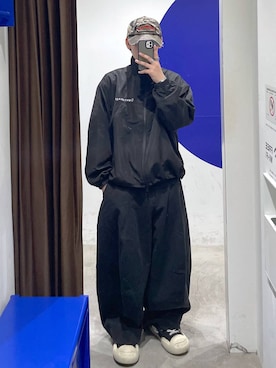 「アイテム（ナイロンジャケット）」を使った、863yさん（メンズ・170cm）の秋コーディネート