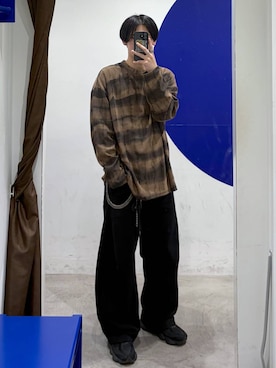 「LAND MUSEUM（ランドミュージアム）のLAND MUSEUM／ダメージＴシャツ（Tシャツ/カットソー、ブラウン系）」を使った、863yさん（メンズ）の春コーディネート