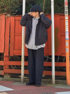 「ミリタリージャケット」｜「アイテム（モカシン/デッキシューズ）」を使った、しゃちょーさん（メンズ・169cm）の春コーディネート