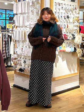 「LOWRYS FARM（ローリーズファーム）のアイテム（ストール/ショール）」を使った、なっちゃんさん（レディース・160cm）の秋コーディネート