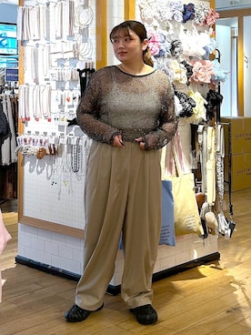 「LOWRYS FARM（ローリーズファーム）のスタイルＵＰクロスカップキャミ　100757（Tシャツ/カットソー、ホワイト系）」を使った、なっちゃんさん（レディース・160cm）の春コーディネート