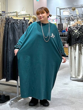 「ぽっちゃりスタッフ」｜なっちゃんさん（レディース・160cm）の夏コーディネート
