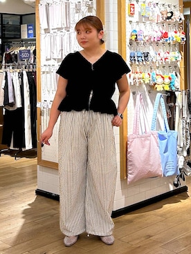 「LOWRYS FARM（ローリーズファーム）のスタイルＵＰクロスカップキャミ　100757（Tシャツ/カットソー、ホワイト系）」を使った、なっちゃんさん（レディース・160cm）の春コーディネート