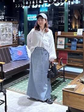 「niko and...（ニコアンド）のボリュームソールスニーカー　niko and ...（スニーカー、ブラック系）」を使った、おでんさん（レディース・153cm）の春コーディネート