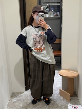 「niko and...（ニコアンド）の[MODE NORM CORE] 2タックコクーンチェックパンツ（その他パンツ、ブラウン系）」を使った、おでんさん（レディース・153cm）の秋コーディネート
