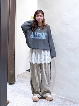 「niko and...（ニコアンド）のメッシュ ベルトスニーカー / 抗菌消臭（スニーカー、ベージュ系）」を使った、おでんさん（レディース・153cm）の秋コーディネート