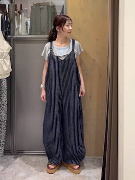 「niko and...（ニコアンド）のFINEリネンコクーンサロペット（サロペット/オーバーオール、ブルー系）」を使った、おでんさん（レディース・153cm）の夏コーディネート