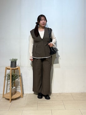 「Thevon（ゼボン）のペプラムジレベスト（ベスト、ブラウン系）」を使った、mayuuu528さん（レディース・158cm）の秋コーディネート