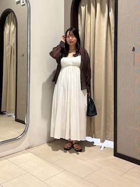 「Thevon（ゼボン）のGOLDボタンワッシャーシアーフードシャツ（シャツ/ブラウス、ブラウン系）」を使った、mayuuu528さん（レディース・158cm）の夏コーディネート