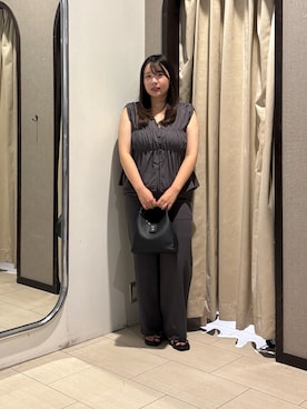 「Thevon（ゼボン）の【2サイズ展開】ペプラムシャーリングノースリセットアップ（つなぎ/オールインワン、グレー系）」を使った、mayuuu528さん（レディース・158cm）の夏コーディネート