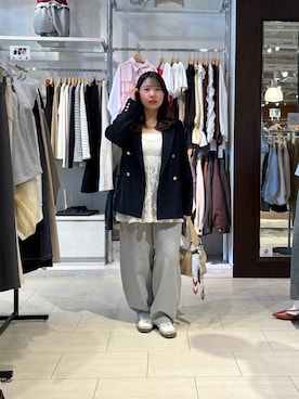 「Thevon（ゼボン）のゴールドボタンテーラードジャケット（テーラードジャケット、ブルー系）」を使った、mayuuu528さん（レディース・158cm）の春コーディネート