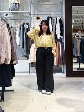 「Thevon（ゼボン）のVネックフリルキャンディスリーブブラウス（シャツ/ブラウス、イエロー系）」を使った、mayuuu528さん（レディース・158cm）の春コーディネート