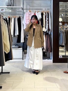 「Thevon（ゼボン）のゴールドボタンテーラードジャケット（テーラードジャケット、ベージュ系）」を使った、mayuuu528さん（レディース・158cm）の春コーディネート