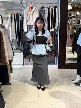 「Thevon（ゼボン）のドレープマーメイドスカート（スカート、グレー系）」を使った、mayuuu528さん（レディース・158cm）の春コーディネート