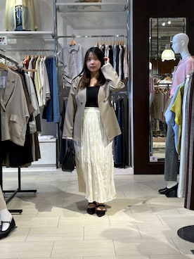 「Thevon（ゼボン）のVネックペプラムジャケット（テーラードジャケット、ベージュ系）」を使った、mayuuu528さん（レディース・158cm）の春コーディネート