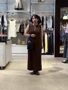 「Thevon（ゼボン）のヘンリーネックカットノースリワンピース（ワンピース、ブラウン系）」を使った、mayuuu528さん（レディース・158cm）の夏コーディネート