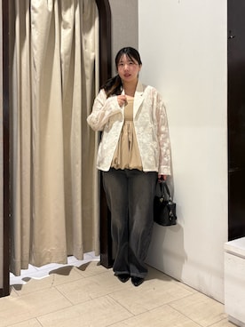 「Thevon（ゼボン）の花柄シアーテーラードジャケット（テーラードジャケット、ホワイト系）」を使った、mayuuu528さん（レディース・158cm）の春コーディネート