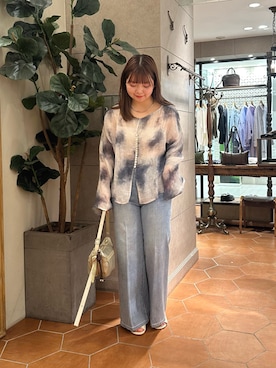 「アイテム（チョーカー）」を使った、さこちゃんさん（レディース・155cm）の春コーディネート