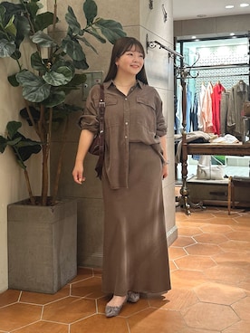 「アイテム（パンプス、グレー系）」を使った、さこちゃんさん（レディース・155cm）の夏コーディネート