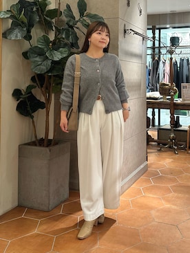 「RIVE DROITE（リヴドロワ）のアイテム（ショルダーバッグ）」を使った、さこちゃんさん（骨格ストレート・レディース・155cm）の秋コーディネート